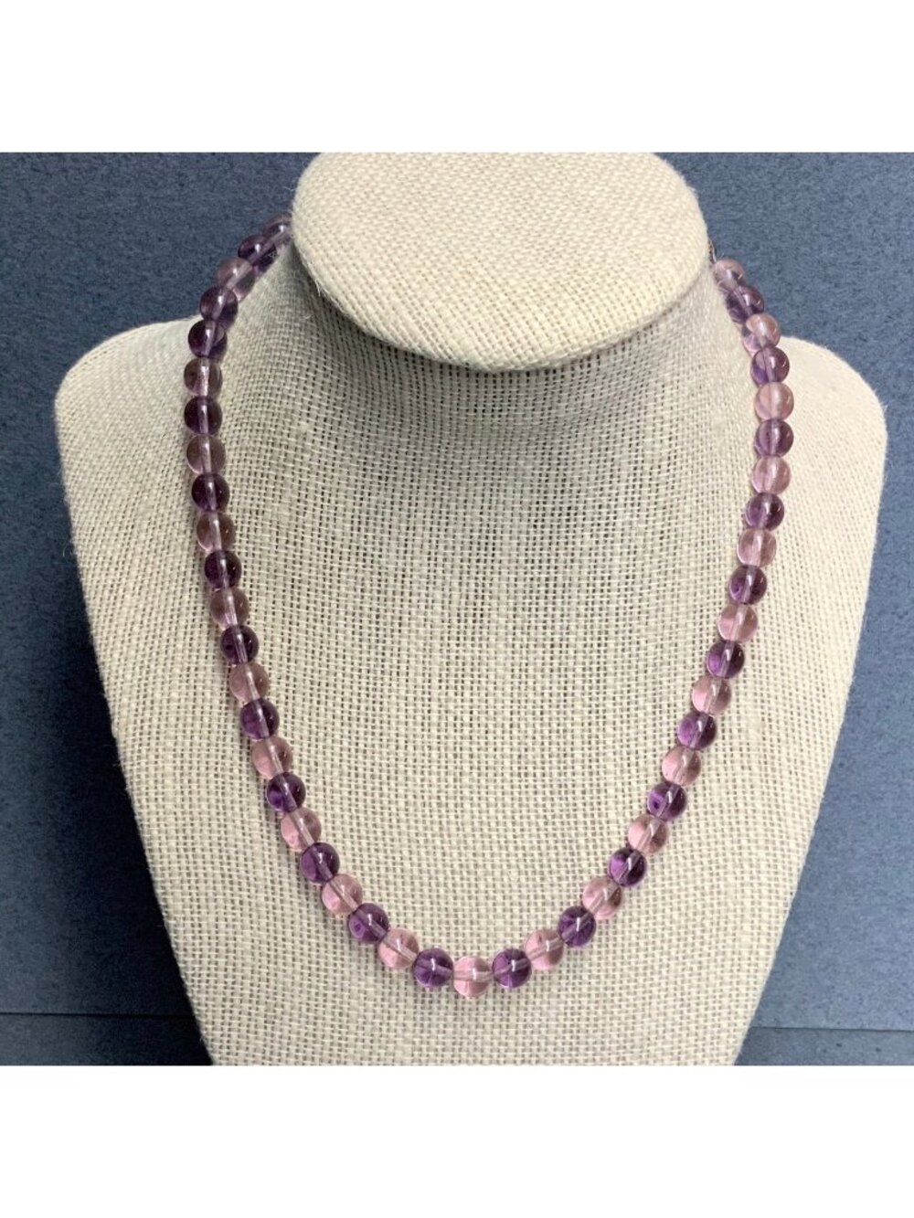 Round Beaded Necklace 17 In Purple Pink Translucent Silver Retro Vintage Elegant
